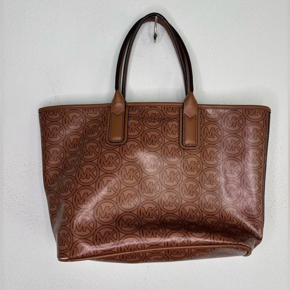 MICHAEL KORS WARM CAMEL COLORED SMALL JODIE TOTE BAG
